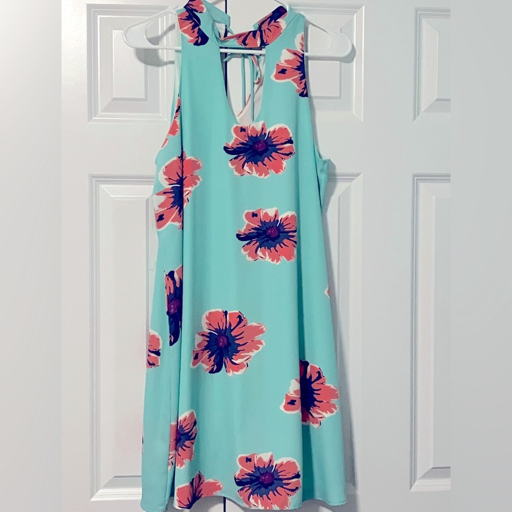 Pink Lily Floral Dress Size Medium